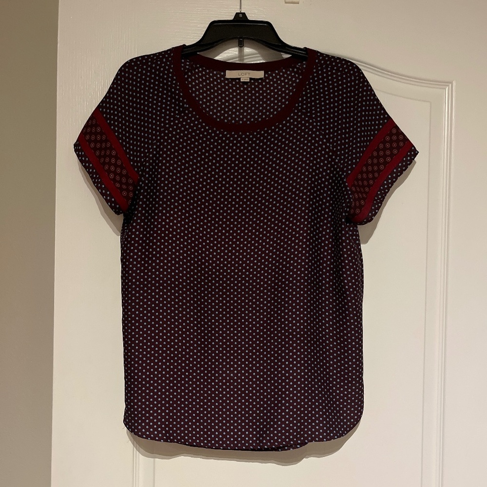 Ann Taylor Loft Short Sleeve Top, size Medium
